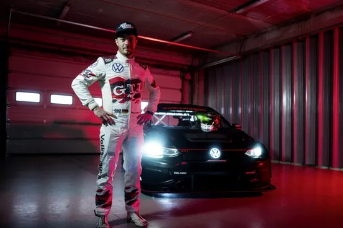 Golf%20GTI%20EDITION%2050
