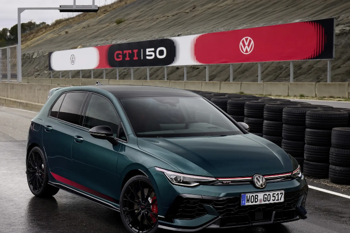 VW%20Golf%20GTI%2050