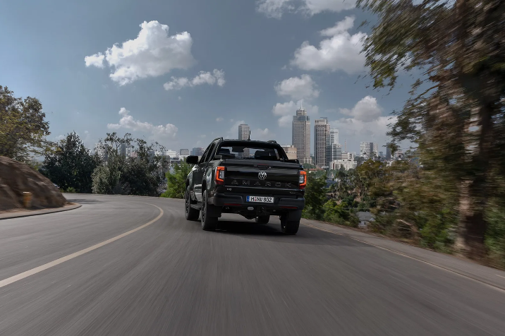 Amarok%20Dark%20Label